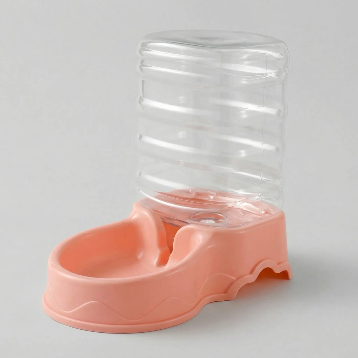 Automatic gravity pet feeder for cats and dogs with 3.8 litre reservoir