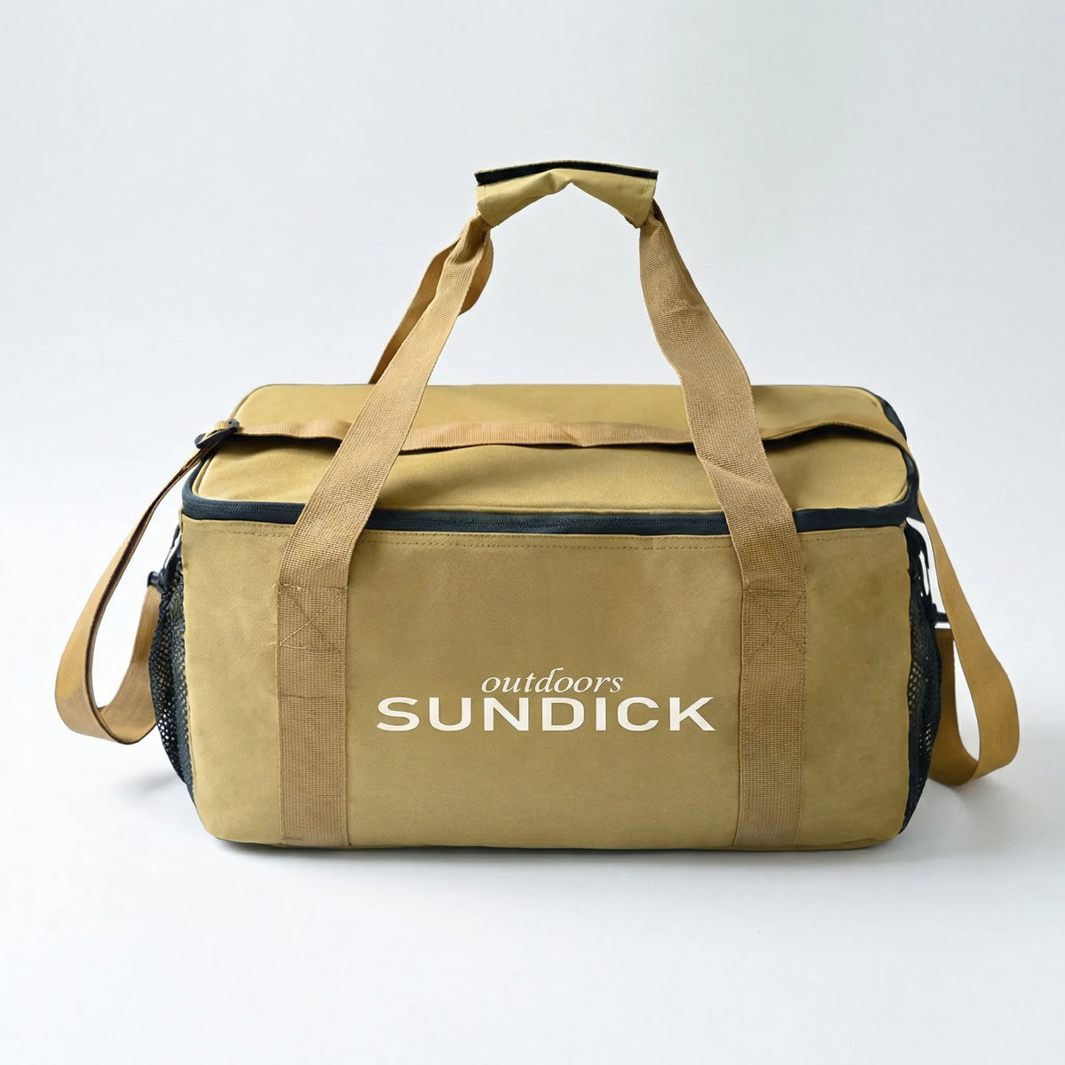 Large insulated picnic organiser bag with multiple compartments for tableware and cookware