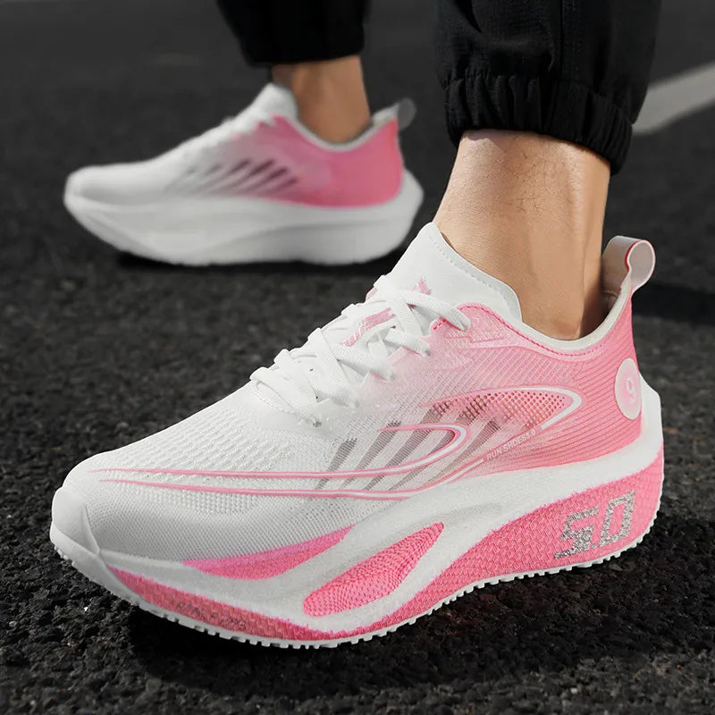 Lightweight running shoes with air cushion and breathable mesh upper
