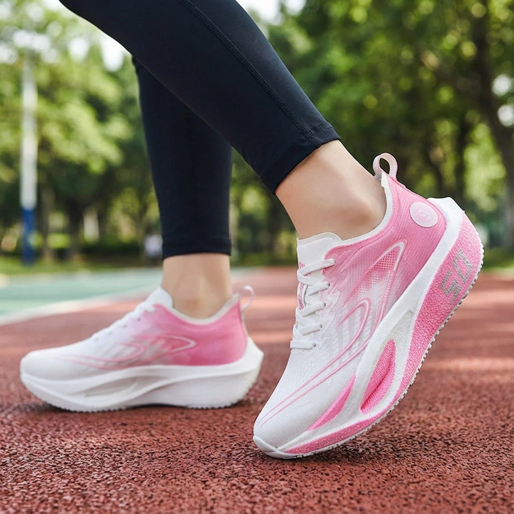 Lightweight running shoes with air cushion and breathable mesh upper