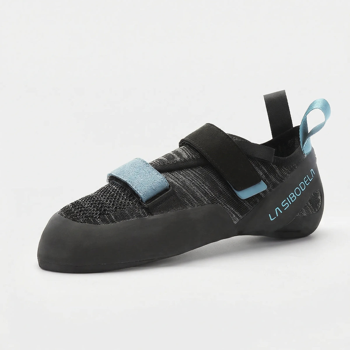 Beginner climbing shoe with grippy sole for indoor and outdoor use