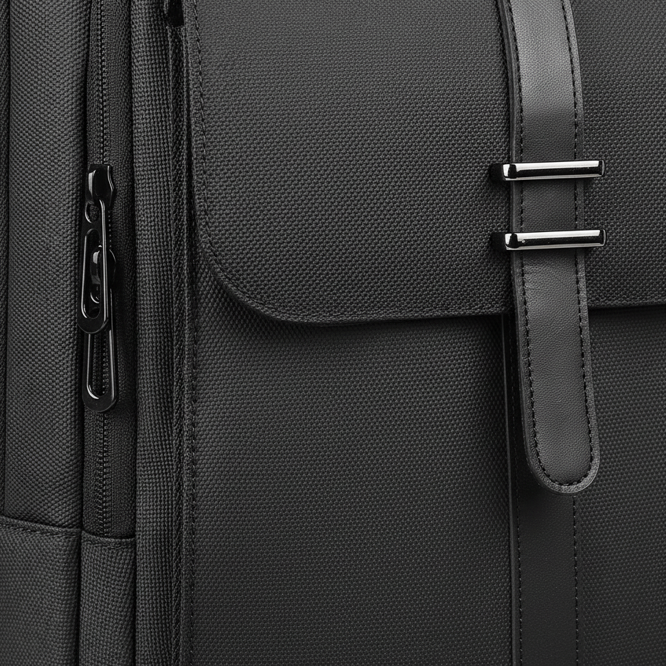 Water-resistant laptop rucksack with anti-theft pocket and padded laptop compartment