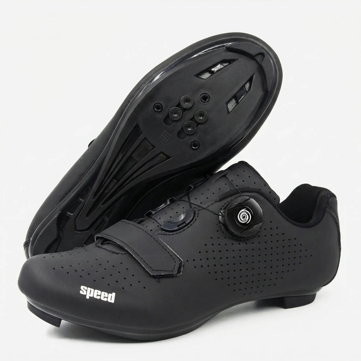 Mountain bike cycling shoe with self-locking cleat, rotary dial closure, and lugged sole