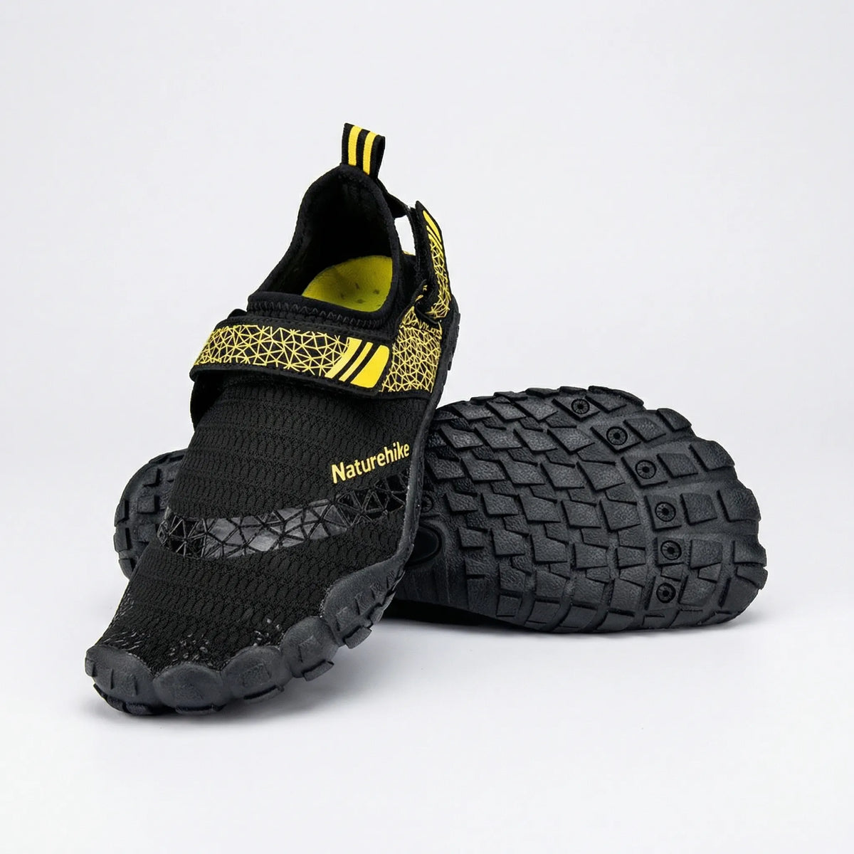 Quick-dry water shoes with antiskid grip and barefoot fit
