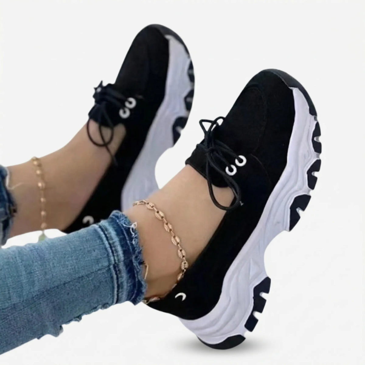 Women's walking trainer with padded chunky sole, arch support and wide toe box
