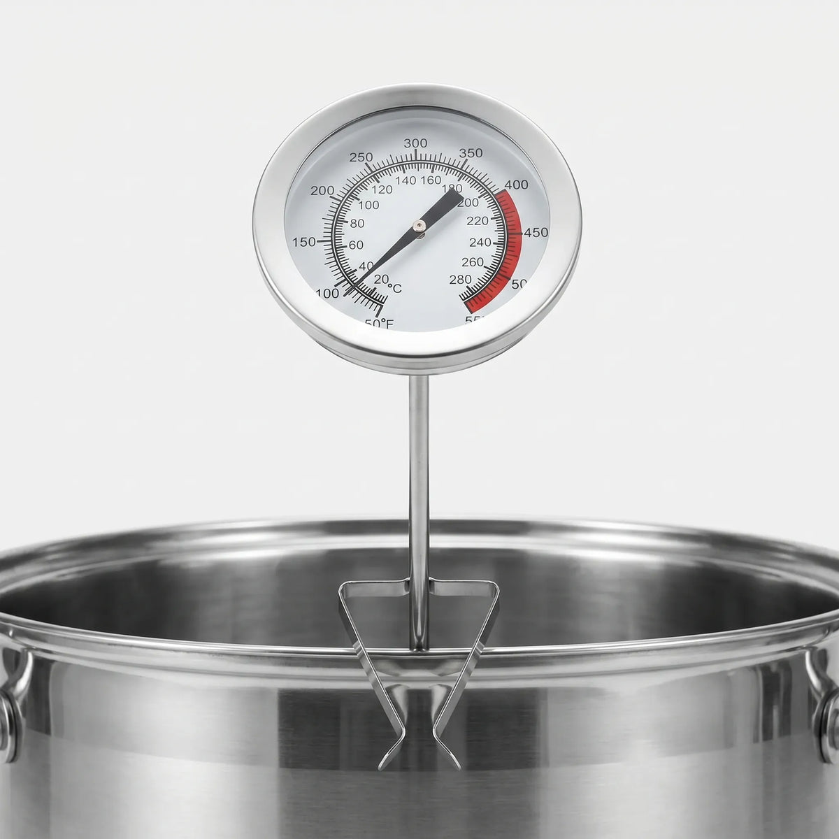 Long-probe deep fry thermometer with analogue dial and pan clip