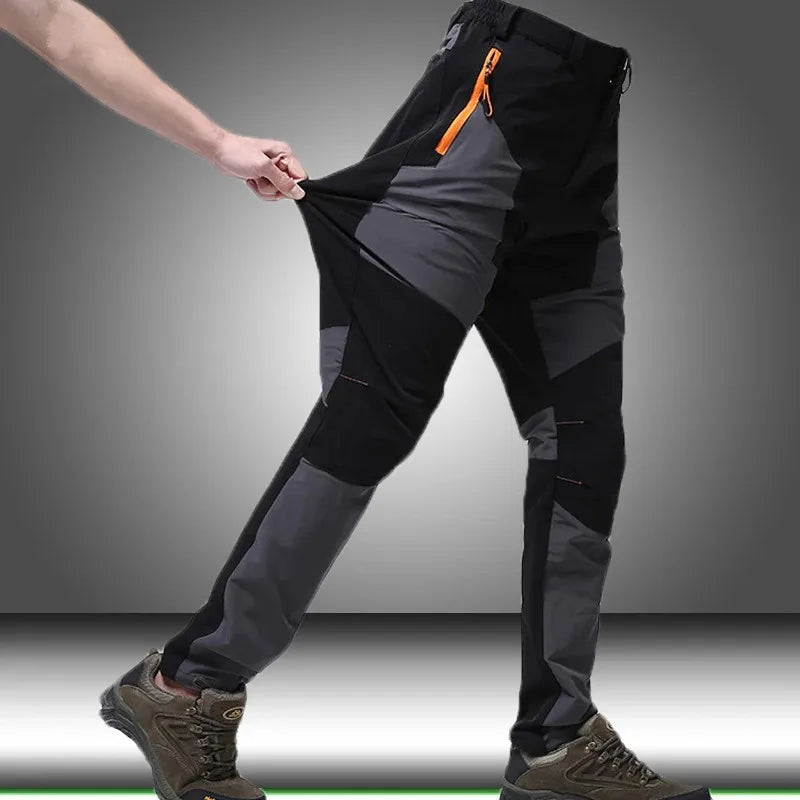Water-repellent tactical cargo trousers with quick-drying fabric and reinforced knees
