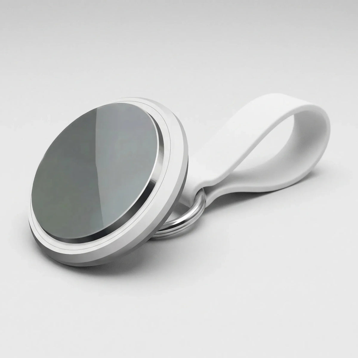 Compact Bluetooth tracking device for wallets and bags