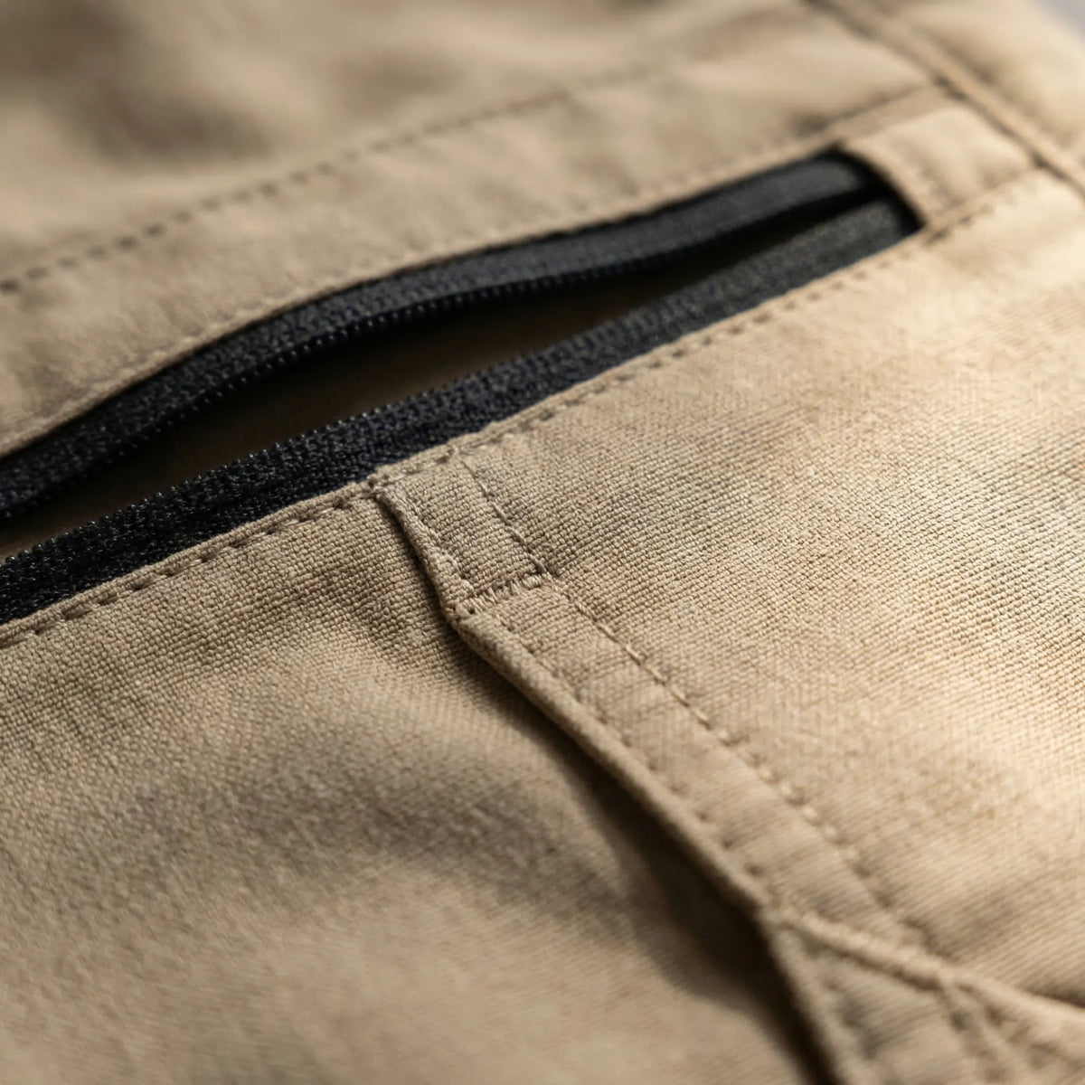 Men's quick-drying zip-off trekking trousers convertible to shorts