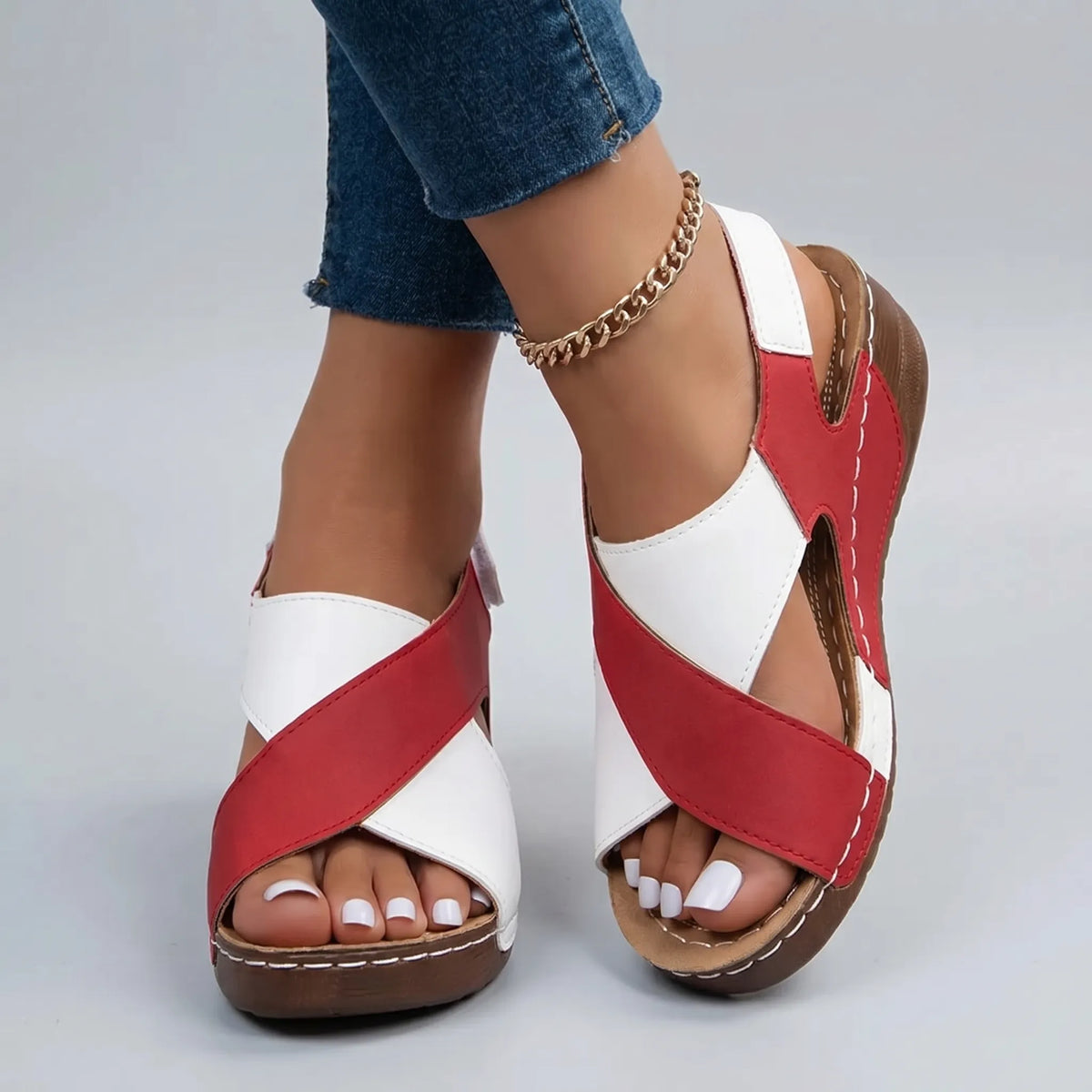 Lightweight wedge sandals with two-tone cross-strap design for summer