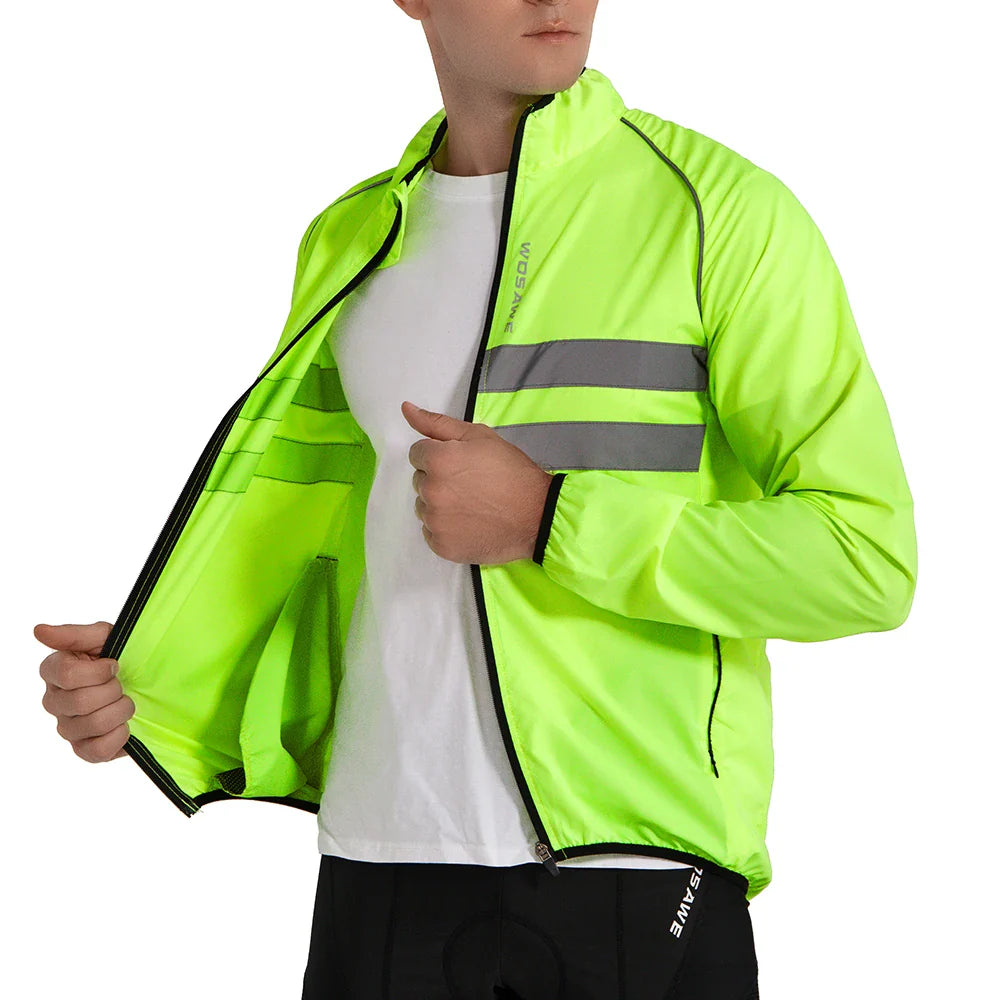 Lightweight cycling windbreaker with reflective stripes and wind-resistant shell