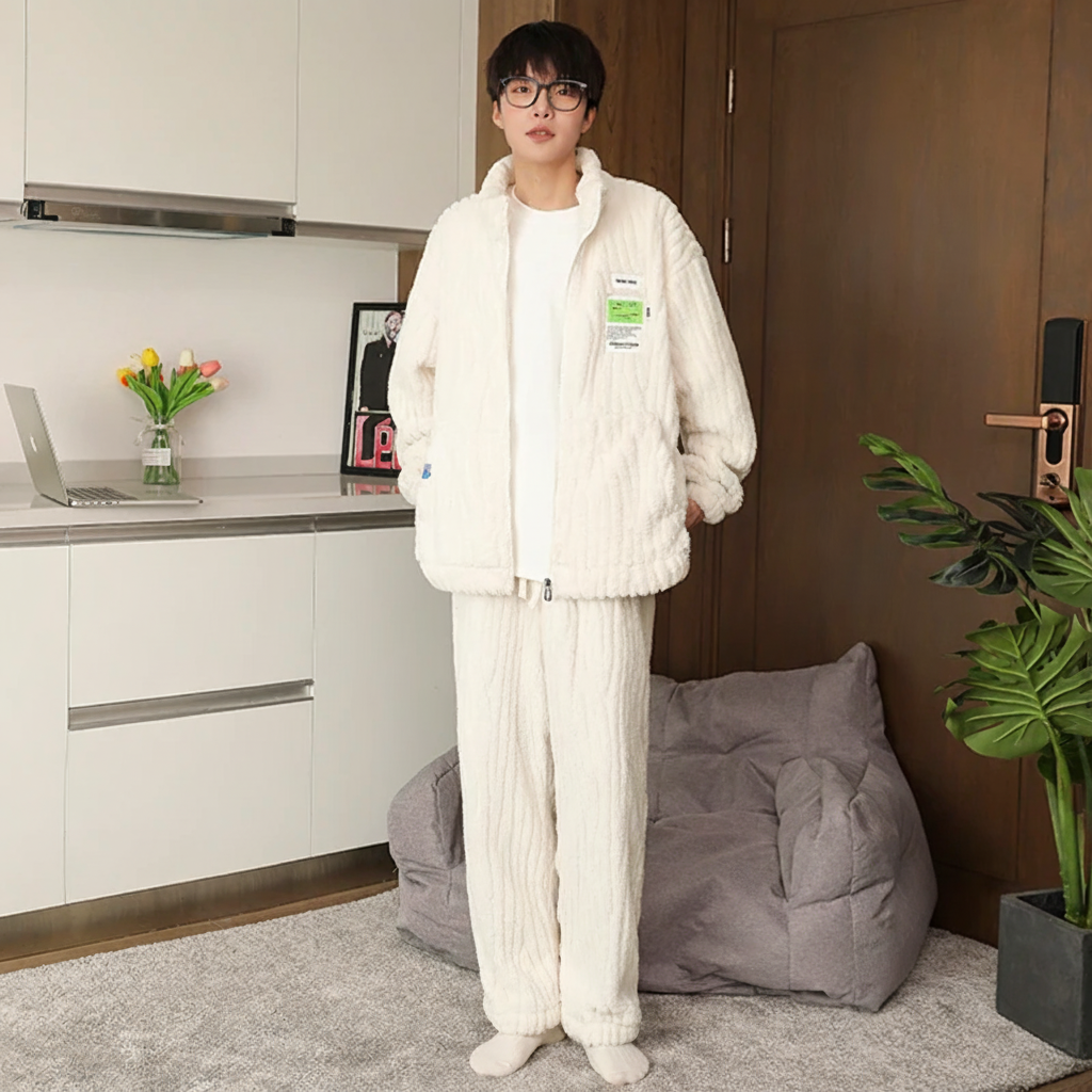 Men's plush pyjama set with full zip and warm lining