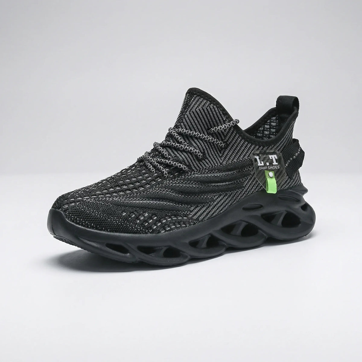 Lightweight running shoes with breathable mesh upper and wave-cut cushioning sole