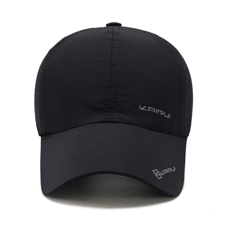 Unisex baseball cap with curved peak and snapback closure, solid colour