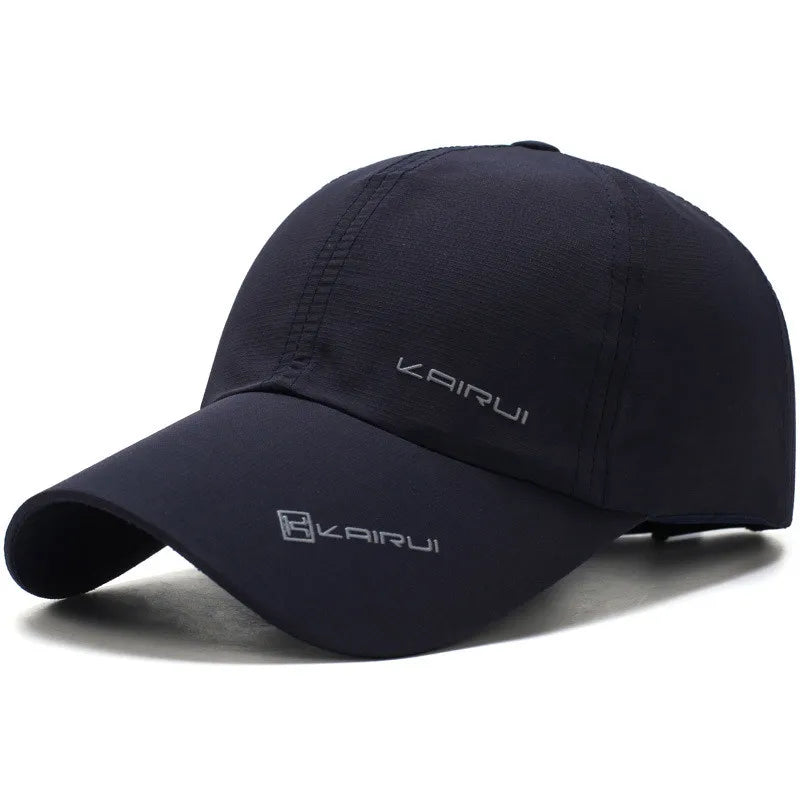 Unisex baseball cap with curved peak and snapback closure, solid colour