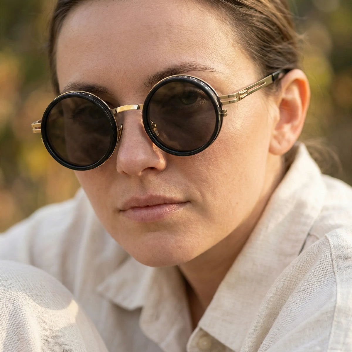 Round steampunk sunglasses with adjustable dimming polarised lenses