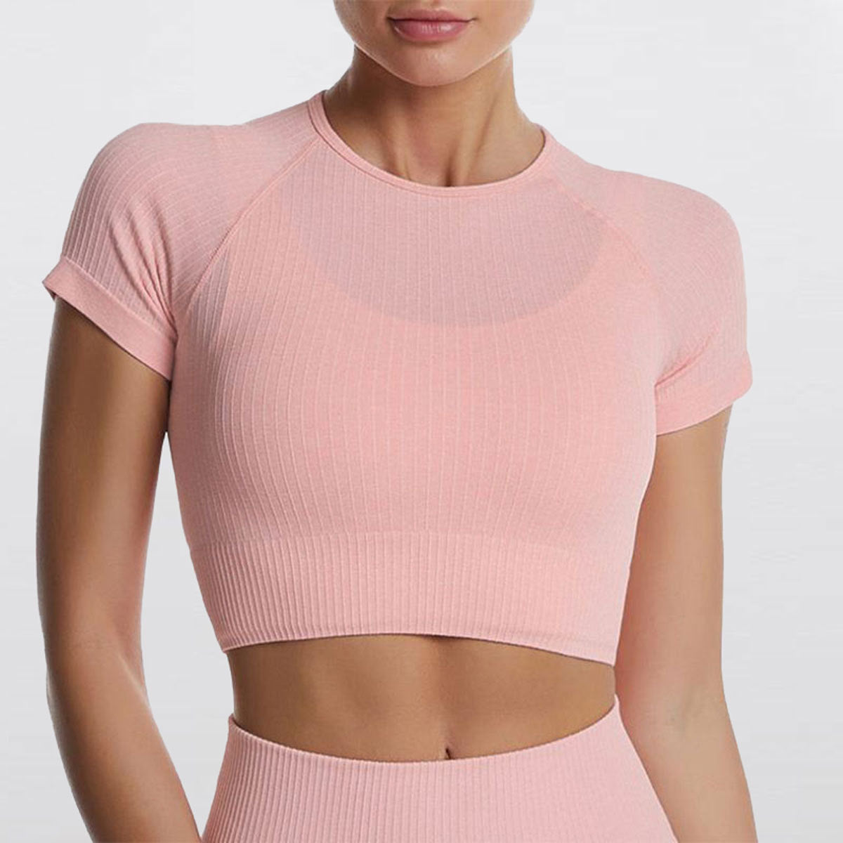 Thrives Outdoor | Vyralia Seamless Short Sleeve Crop Top