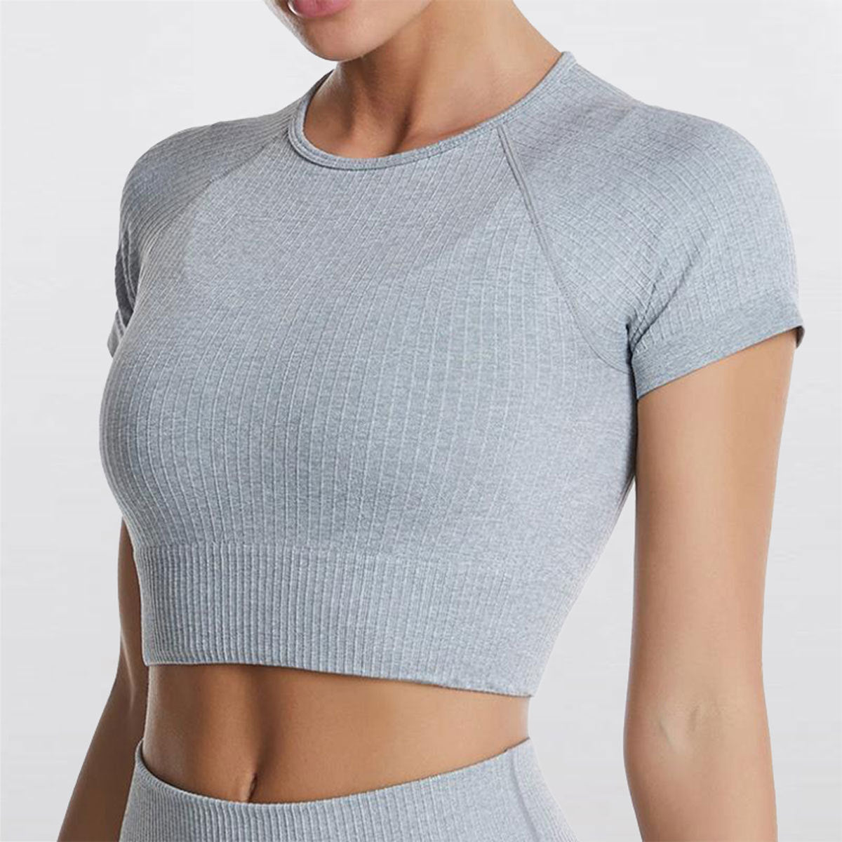 Thrives Outdoor | Vyralia Seamless Short Sleeve Crop Top