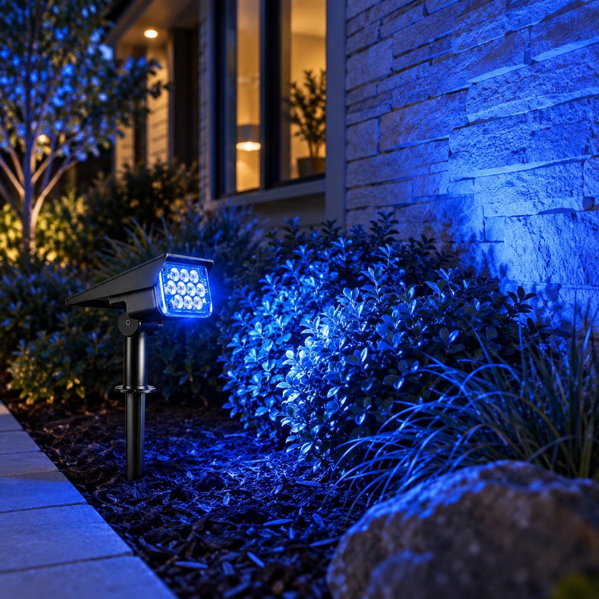 Thrives Outdoor | GlowSpike Adjustable Solar Garden Spotlight