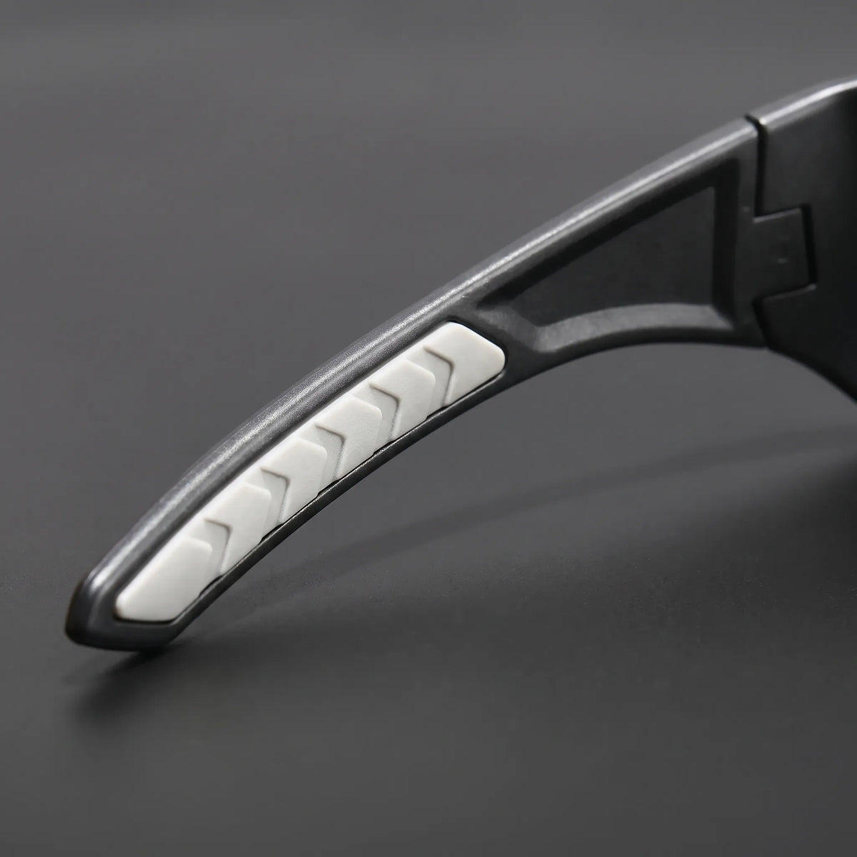Thrives Outdoor | OptiActive Polarized Sports Sunglasses