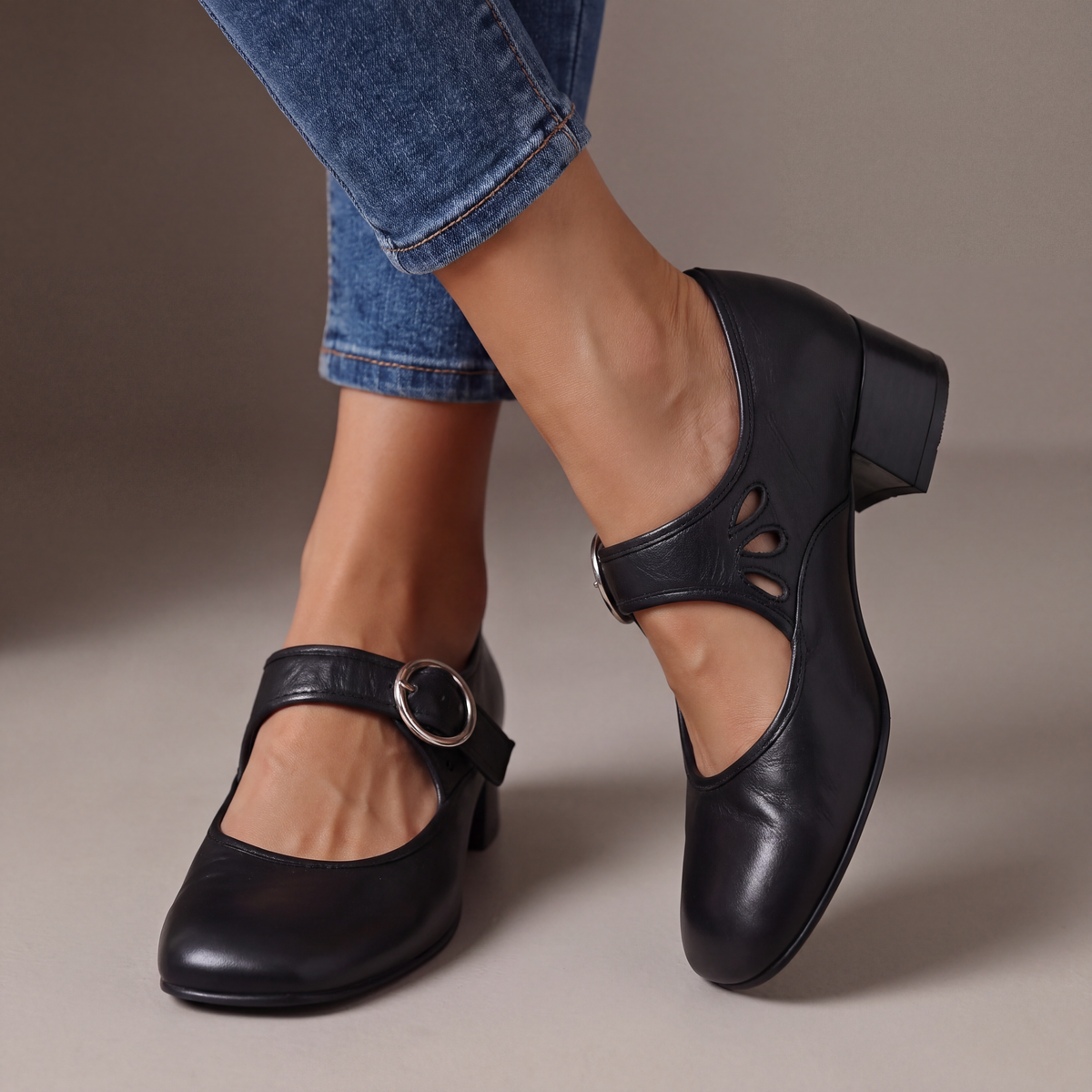Carlota | Leather Mary Janes with Heel