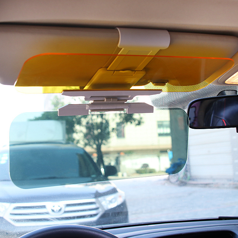 Anti-Glare Sun Visor – Comfortable Day & Night Driving